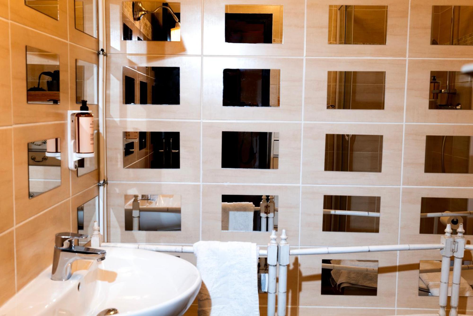 Lou Pitchoun Luxe Et Serenite Au Coeur De Saint-Tropez Suite Familiale Avec Chambre Separee Avec Jardin Enchanteur Pour 4 Adultes Et 1 Enfant Екстер'єр фото